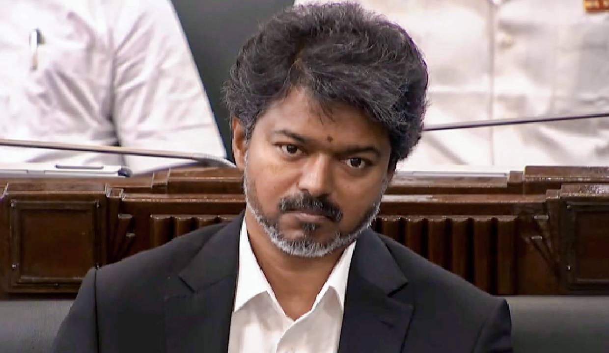 தொகுதி மறுவரையறை விவகாரம்: தமிழக எம்.பி.க்களுடன் முதல்வர் விஜய் ஆலோசனை... திமுக, அதிமுக புறக்கணிப்பு!